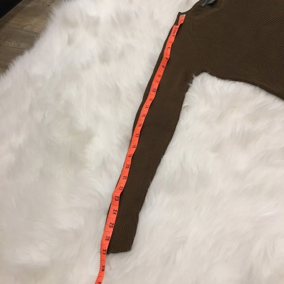 Combo: Banana Republic top, Anne Kline skirt Small - Picture 8 of 16